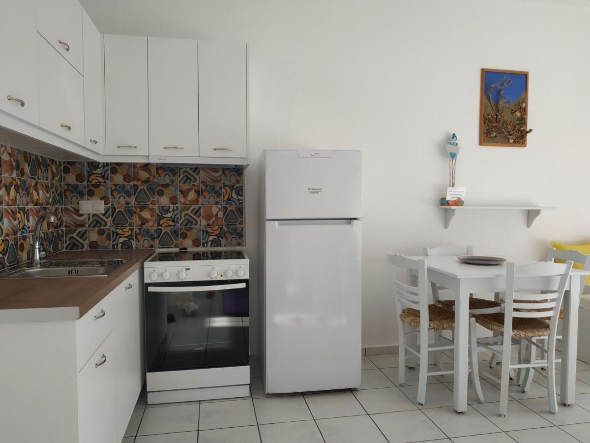 Livadi Apartments 플라키아스 외부 사진